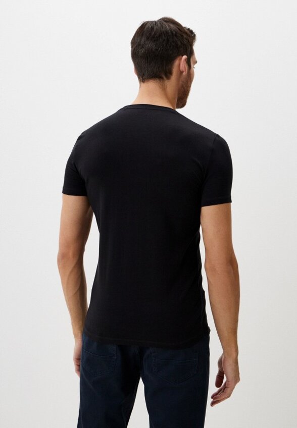 Футболка Colin's