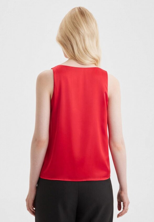 Топ Gabriel and Ester London