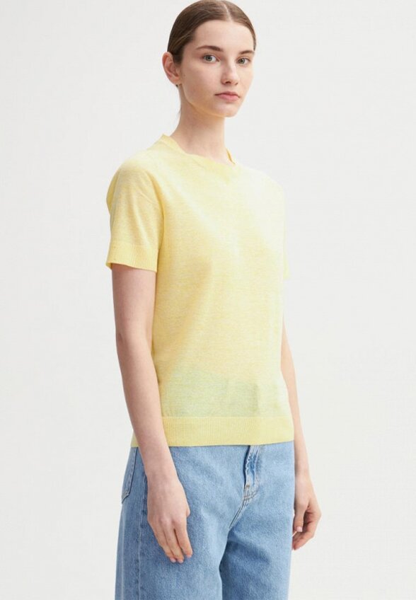 Футболка And the Brand