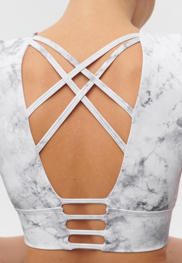 Топ спортивный Neverlate