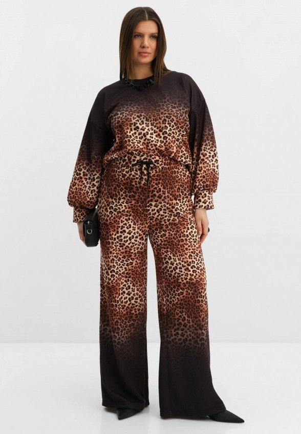 Свитшот Lilly Bennet