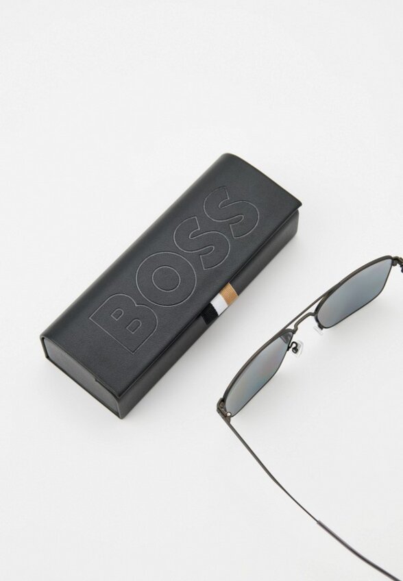 Очки солнцезащитные Boss