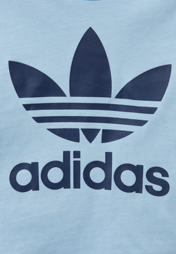Футболка и шорты adidas Originals