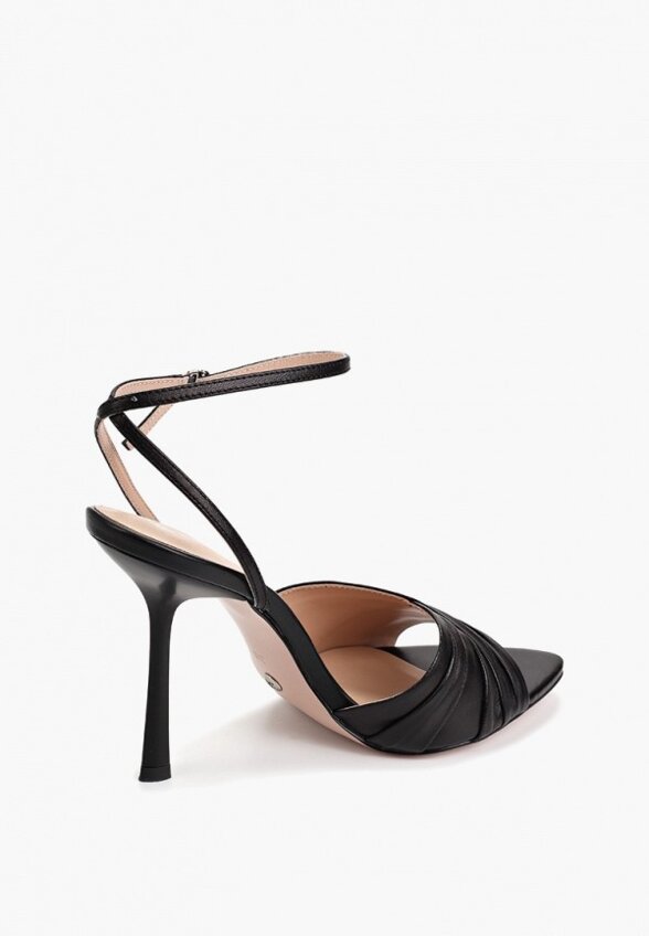 Босоножки Basconi