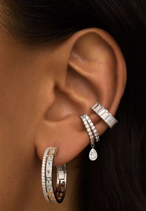 Кафф с фианитами из серебра Багет MIE