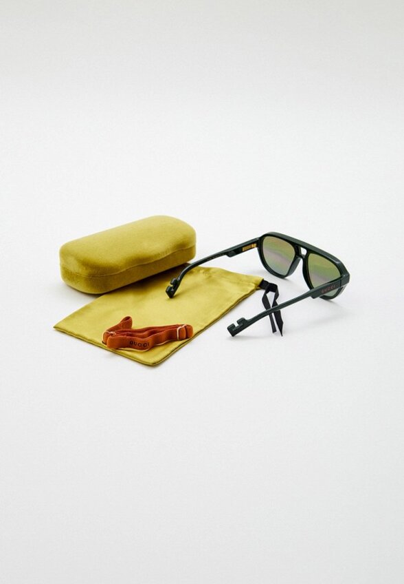 Очки солнцезащитные и цепочка Gucci