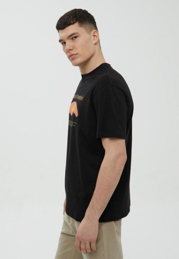 Футболка Finn Flare