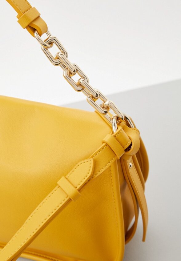 Сумка и брелок Trussardi