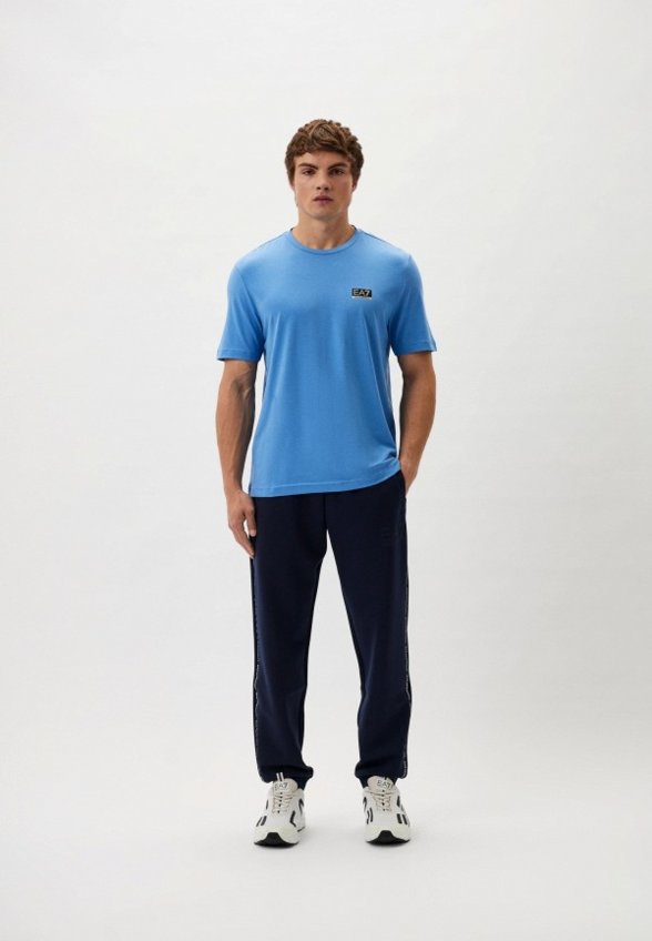 Футболка EA7