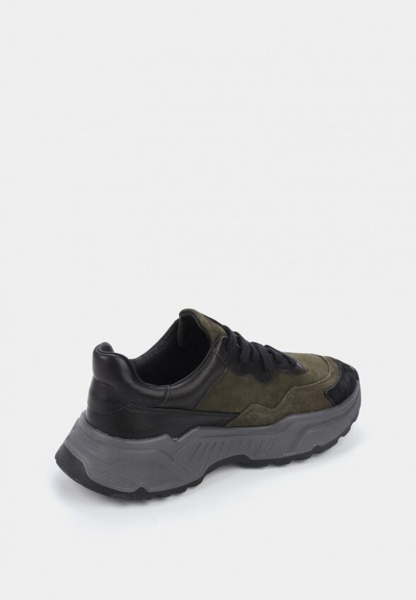 Кроссовки MCM