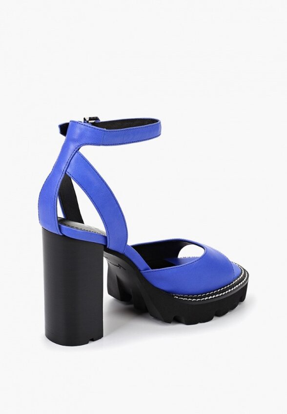 Босоножки Vasconte