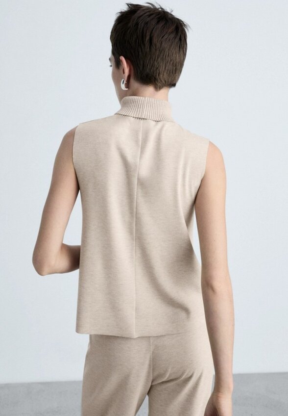 Водолазка Mango