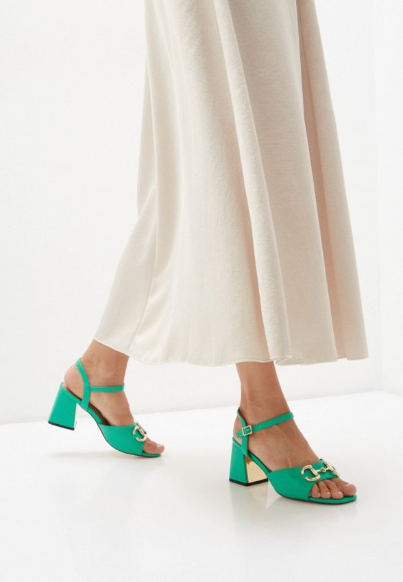 Босоножки Vivian Royal