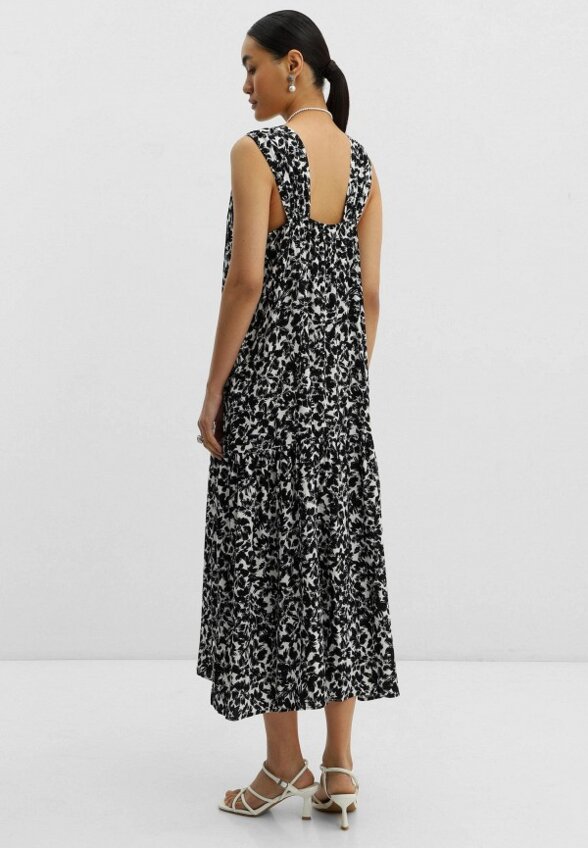 Платье Nominee