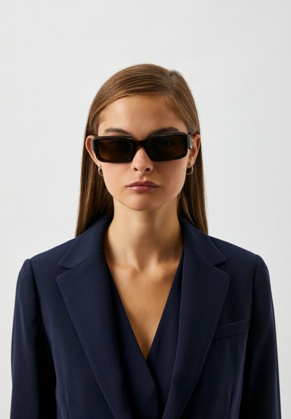 Очки солнцезащитные Prada