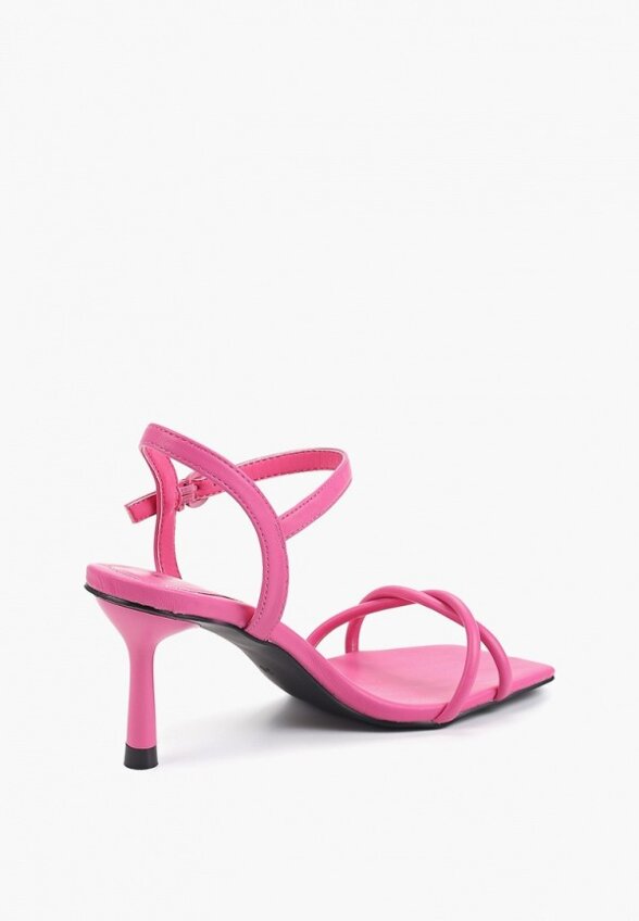 Босоножки Betsy