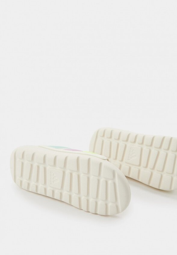 Сандалии adidas