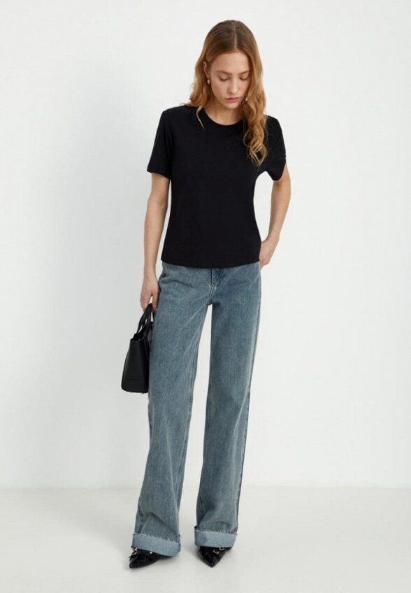 Футболка Finn Flare