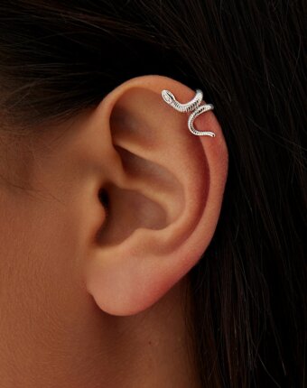 Серебряный кафф в форме змеи MIE женщинам