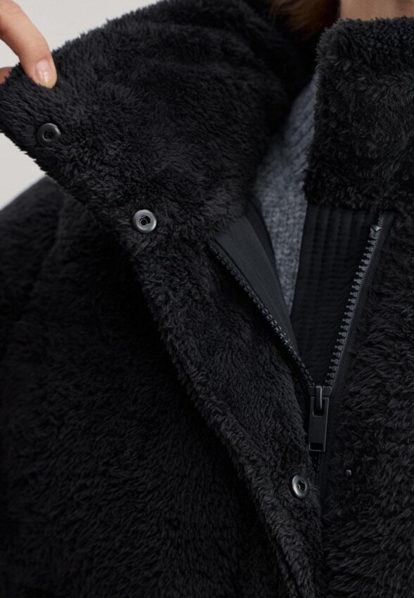 Пальто меховое Zarina