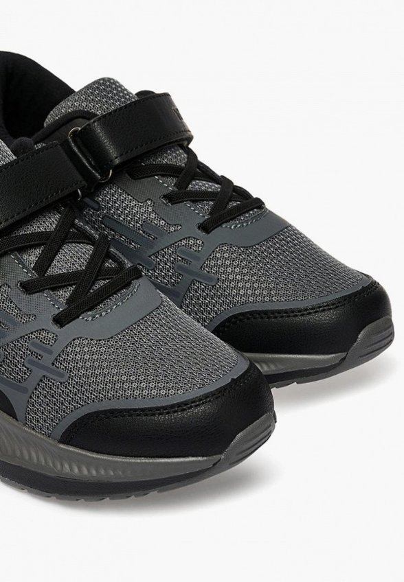 Кроссовки Tikkago