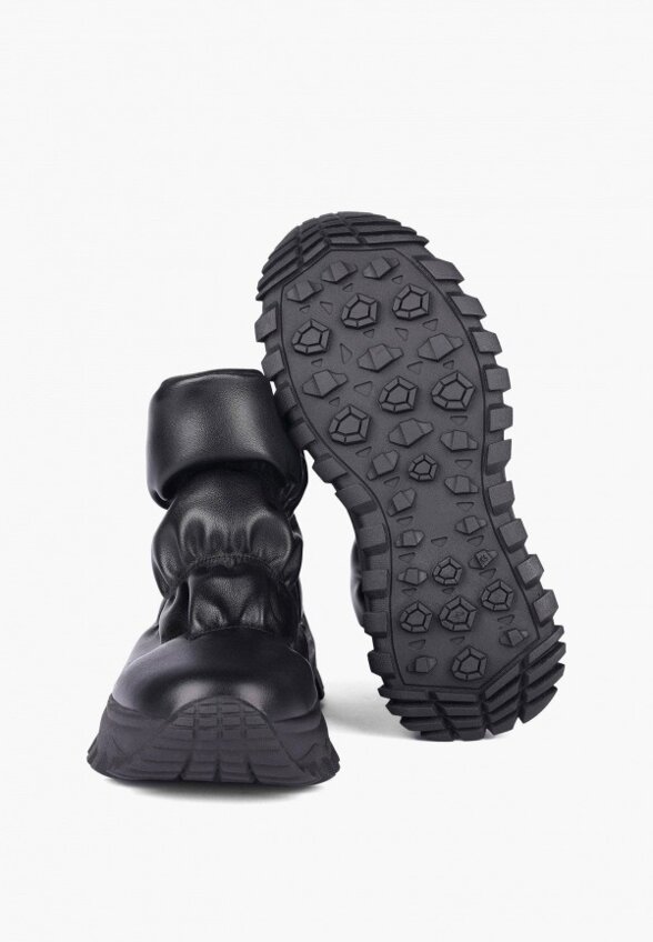 Дутики Instreet