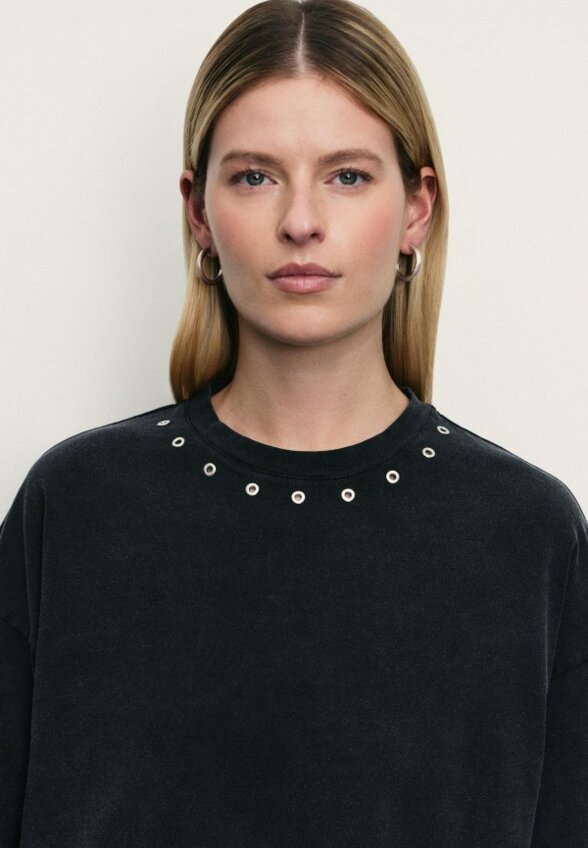 Футболка Zarina