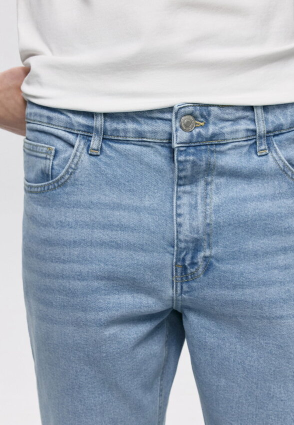 Джинсы SLIM FIT со средней посадкой