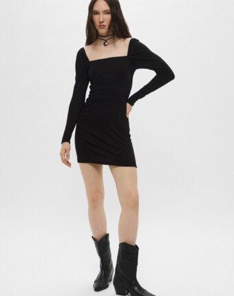 Платье H&M женщинам