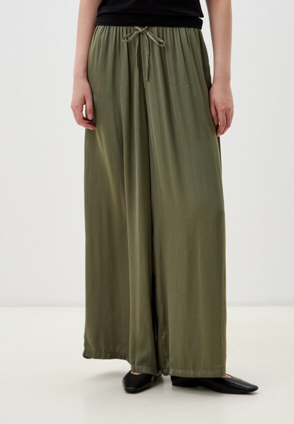 Брюки Terranova