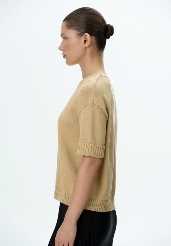 Джемпер Brusnika