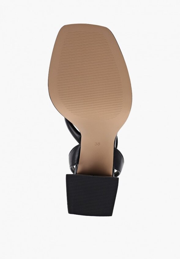 Босоножки Betsy