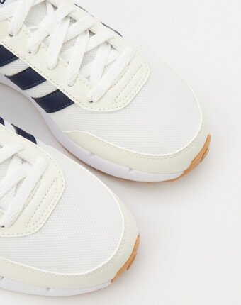 Кроссовки adidas женщинам