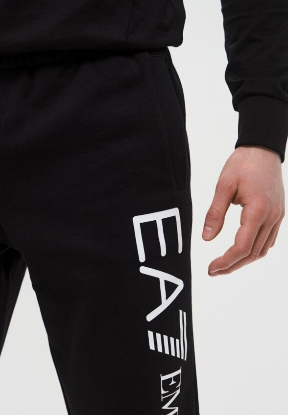 Брюки спортивные EA7