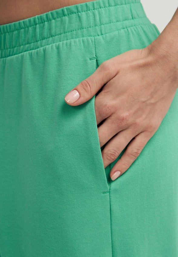 Брюки спортивные Твое