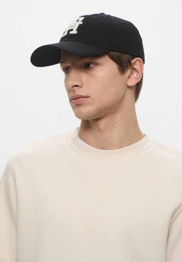 Бейсболка Tommy Hilfiger