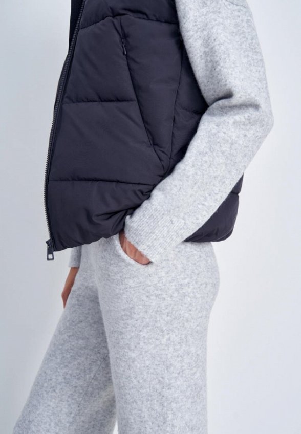 Жилет утепленный Finn Flare