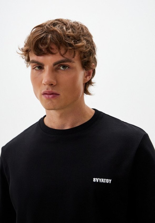 Футболка Святая