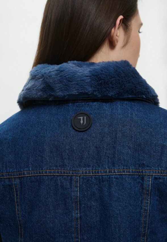 Куртки 2 шт. Trussardi