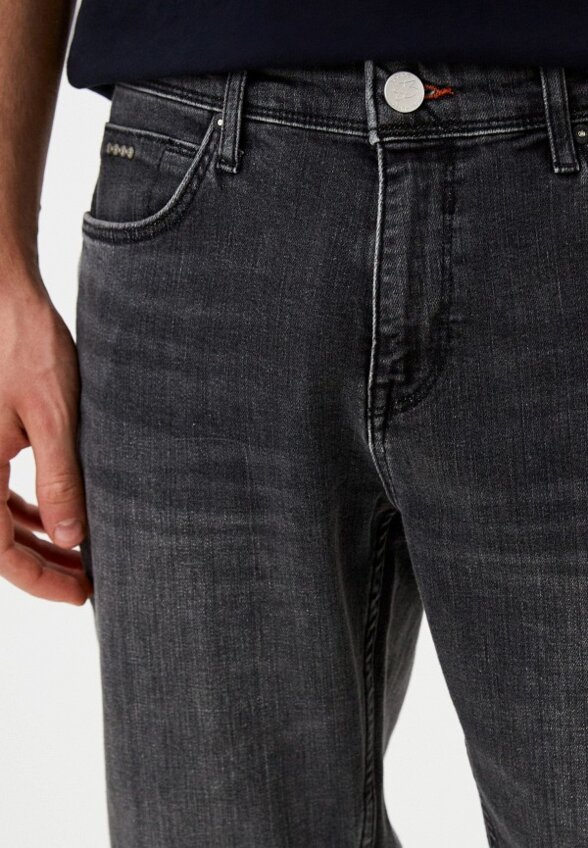 Джинсы Colin's