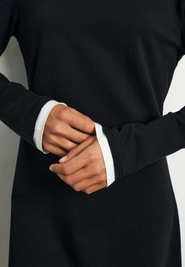 Платье Artwear