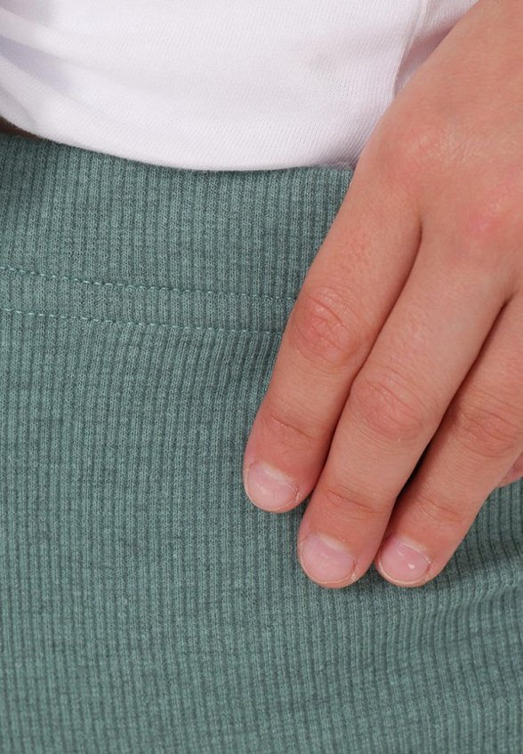 Брюки Апрель