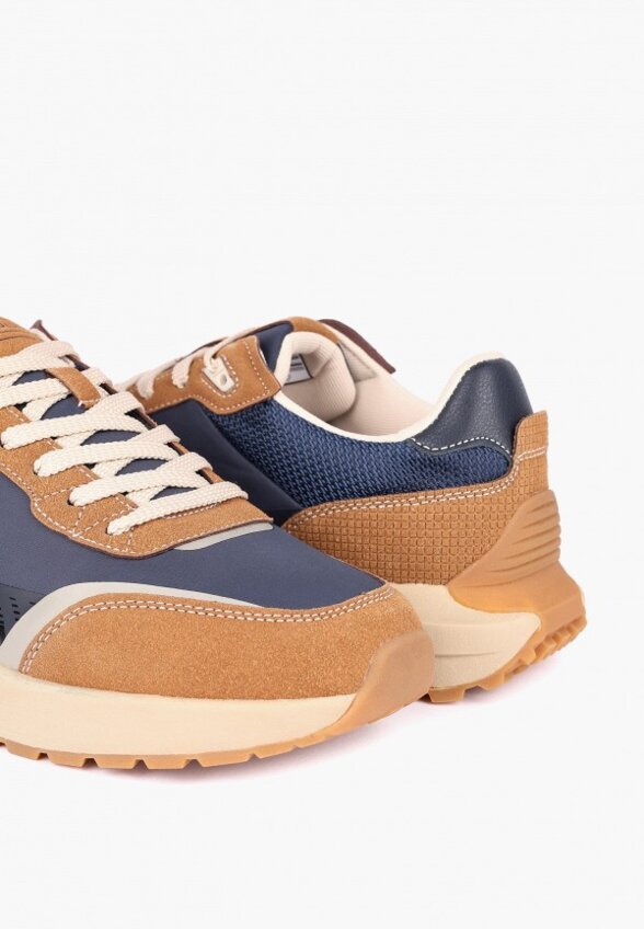 Кроссовки Instreet