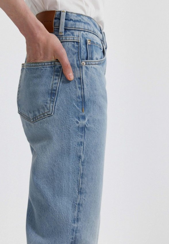 Джинсы Charuel