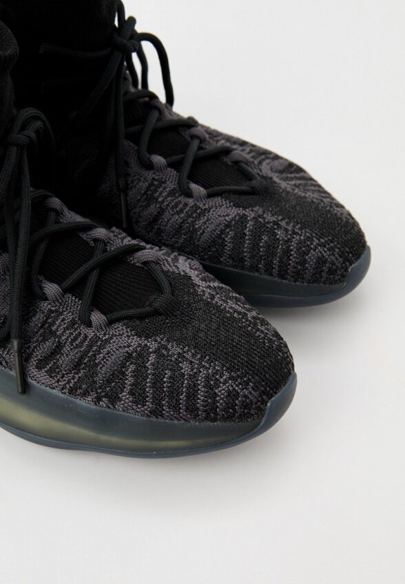 Кроссовки adidas YEEZY