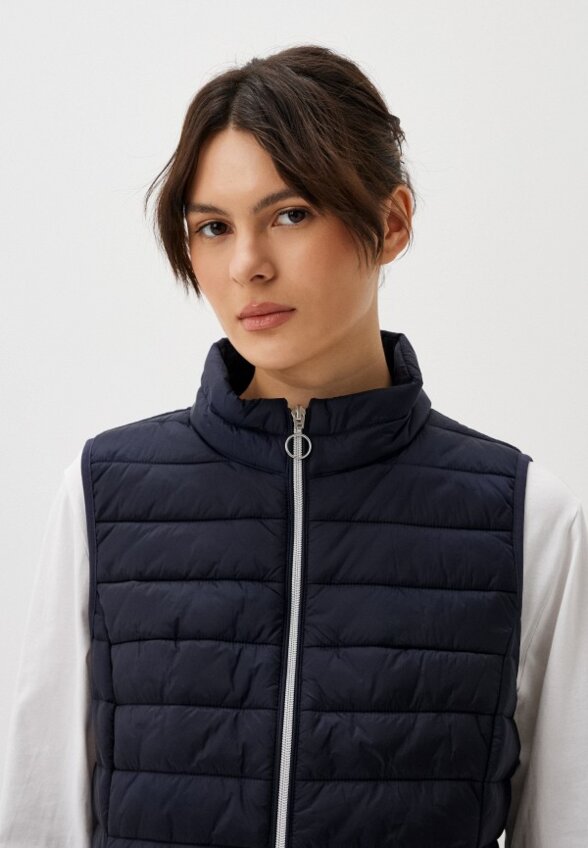 Жилет утепленный Betty Barclay