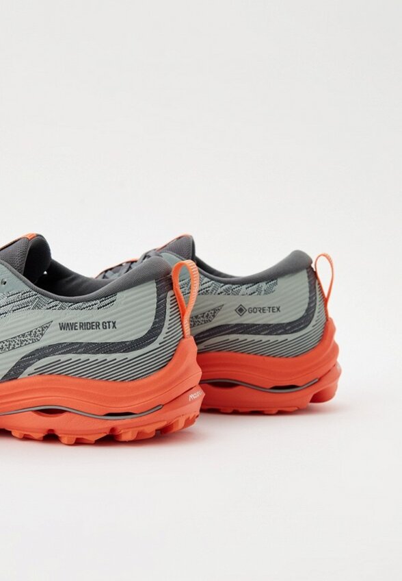Кроссовки Mizuno