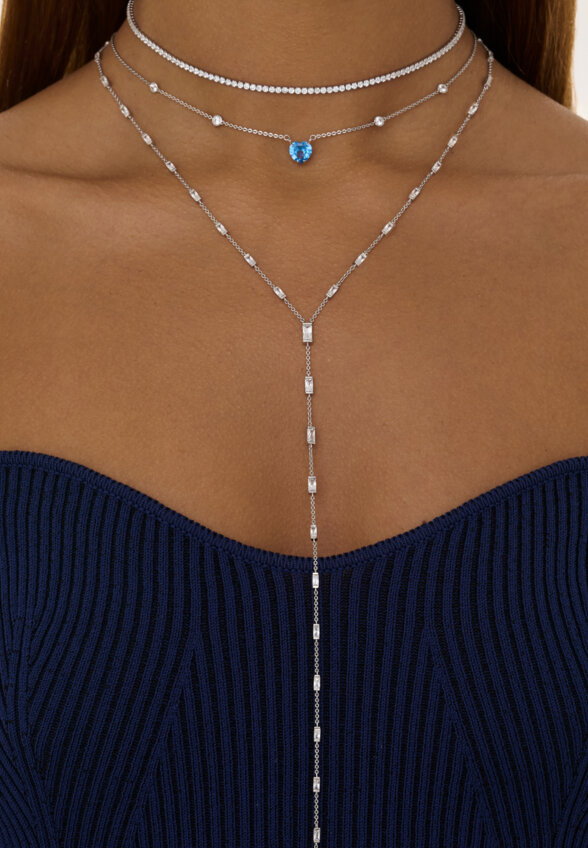 Колье с голубым сердцем из серебра MIE