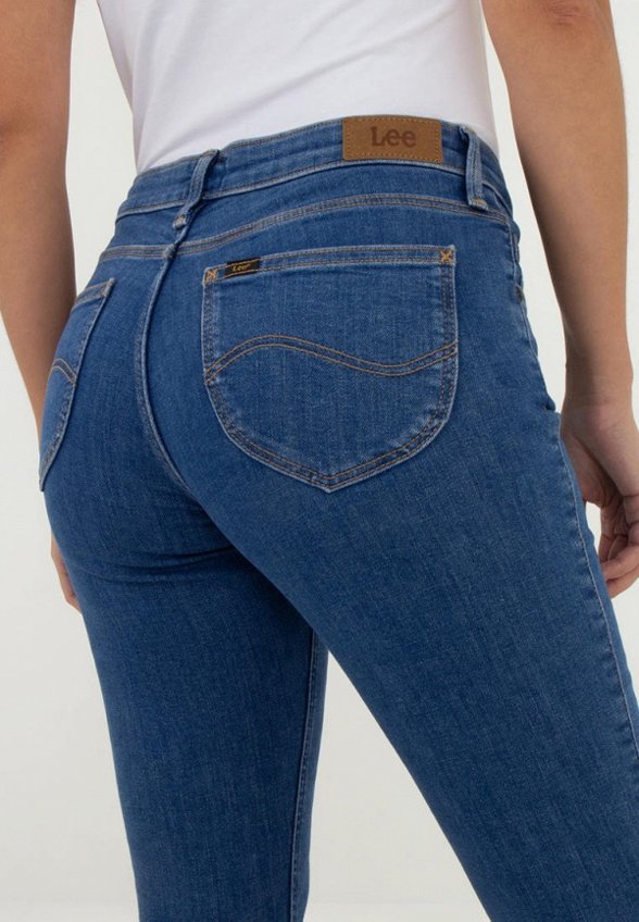 Джинсы Lee