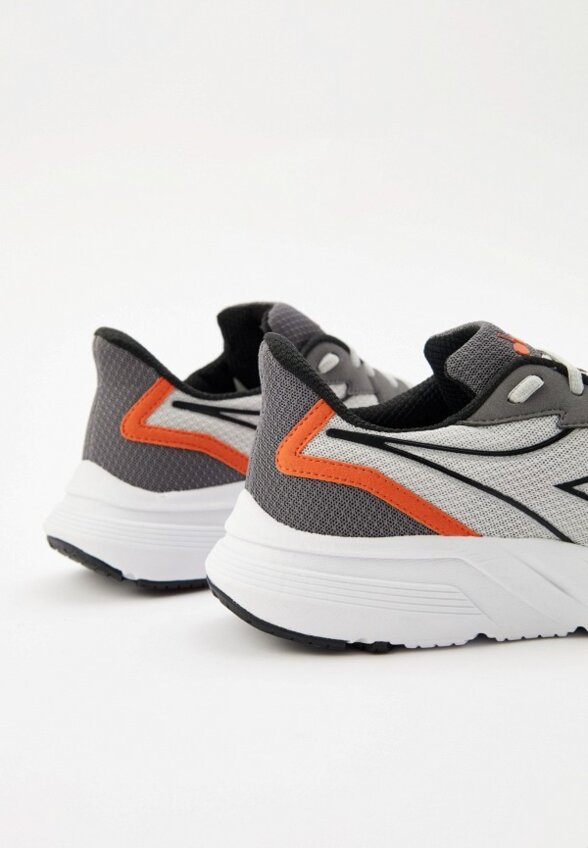 Кроссовки Diadora